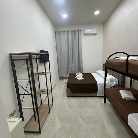 Luxury Rooms Carbonara 95 Naples Extérieur photo