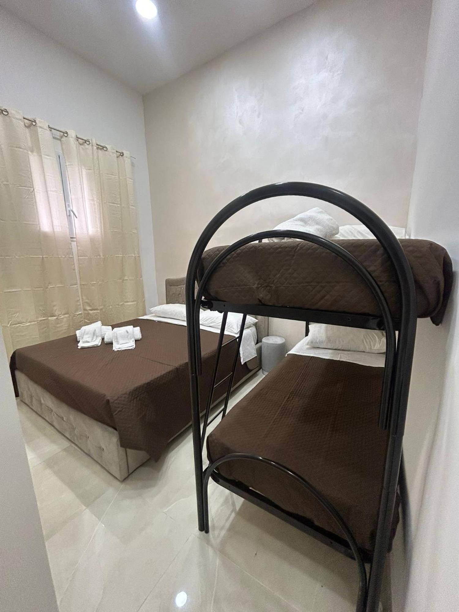 Luxury Rooms Carbonara 95 Naples Extérieur photo