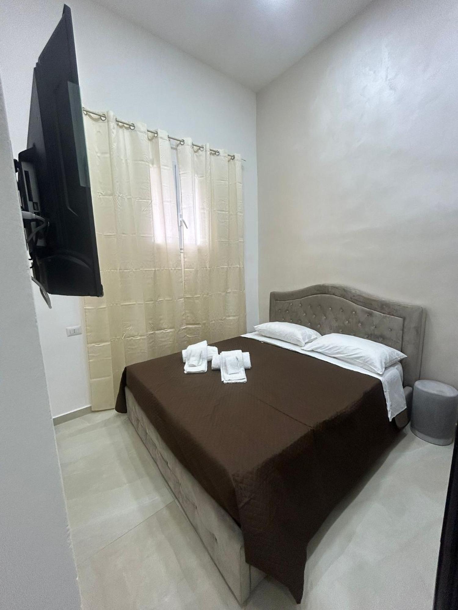 Luxury Rooms Carbonara 95 Naples Extérieur photo