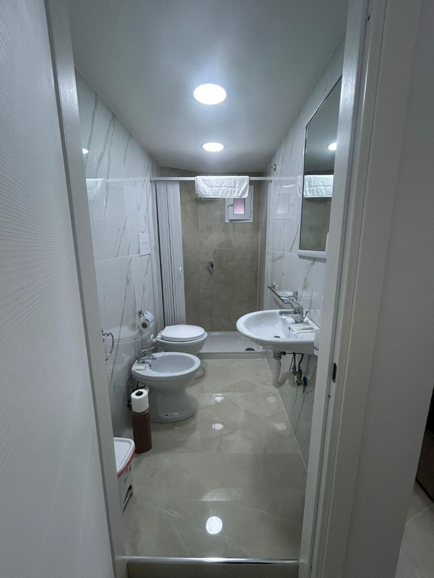 Luxury Rooms Carbonara 95 Naples Extérieur photo