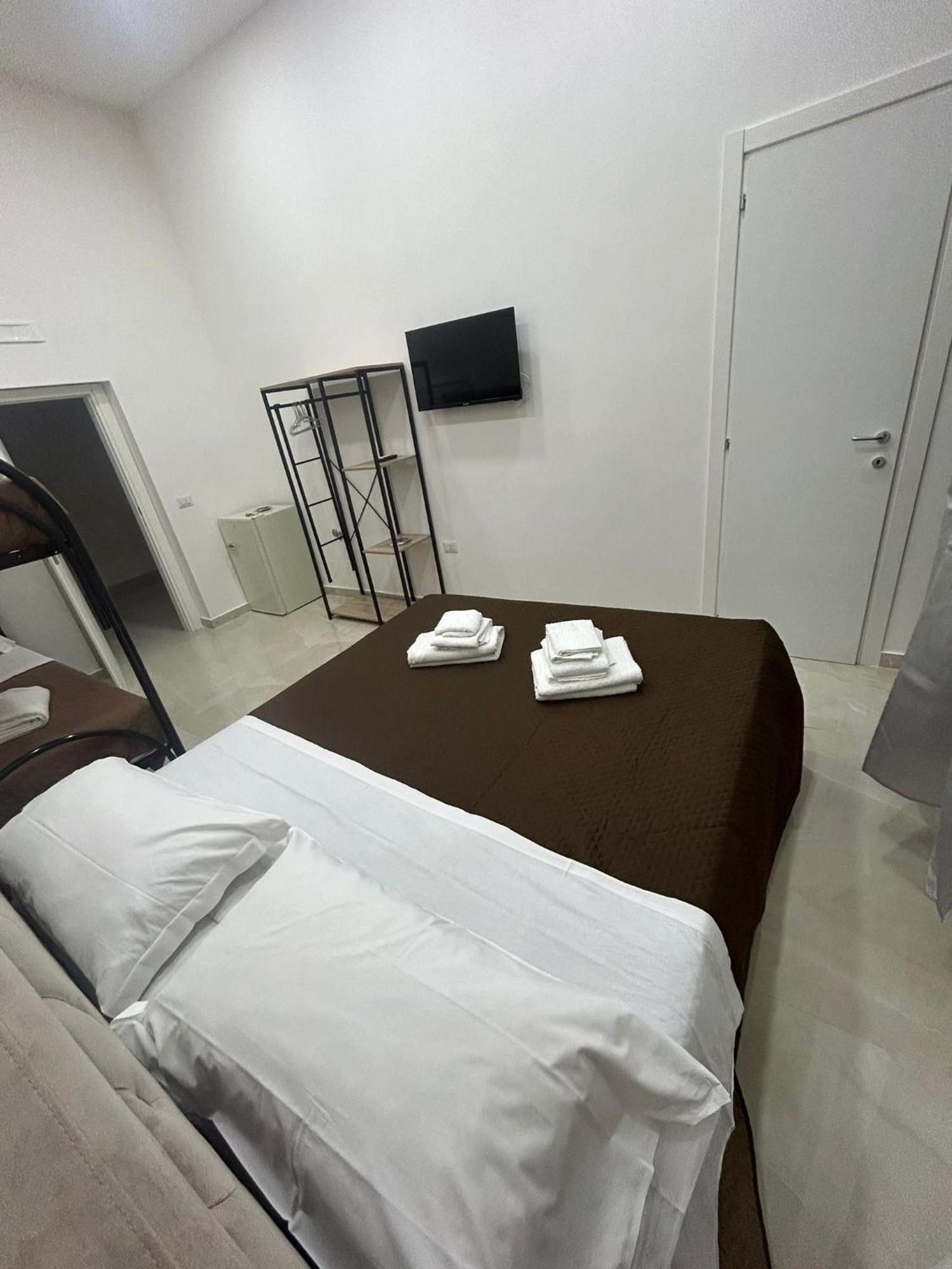 Luxury Rooms Carbonara 95 Naples Extérieur photo